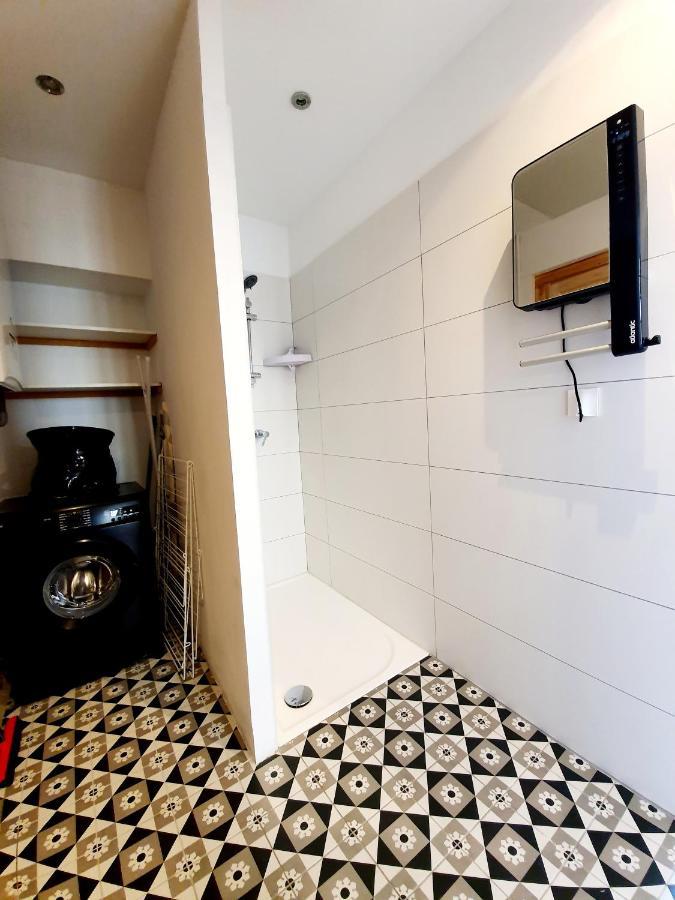 Palmiers Et Crocos Du Vieux Nimes Apartman Kültér fotó